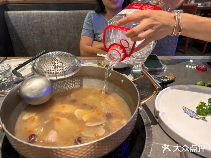 Photo 4 from Yu Huo · Zhongshan Crispy Grass Carp Hotpot (Shunde Mixc World Branch)