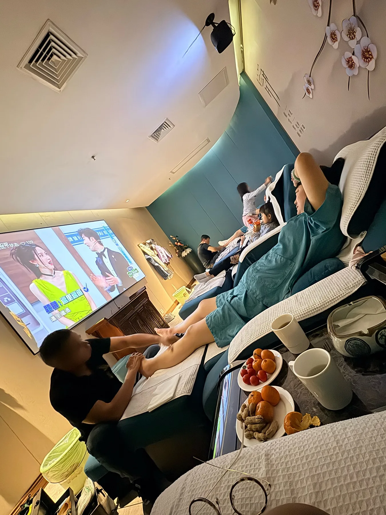 Photo 2 from Yangzhouji Cinema-style Foot Massage · SPA · Seafood Buffet (Guomao Branch)