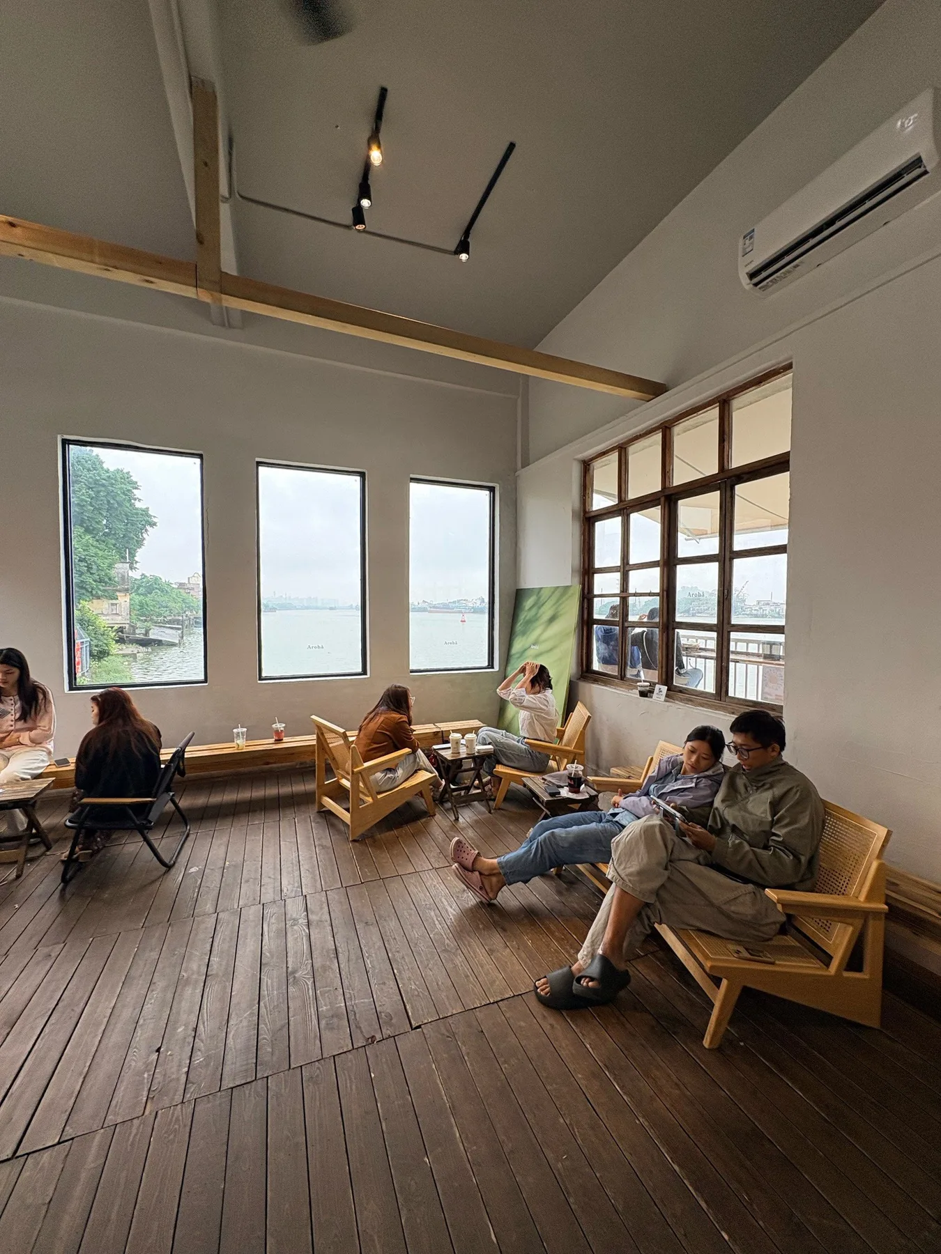 Photo 3 from Arohǎ (Passenger Terminal)