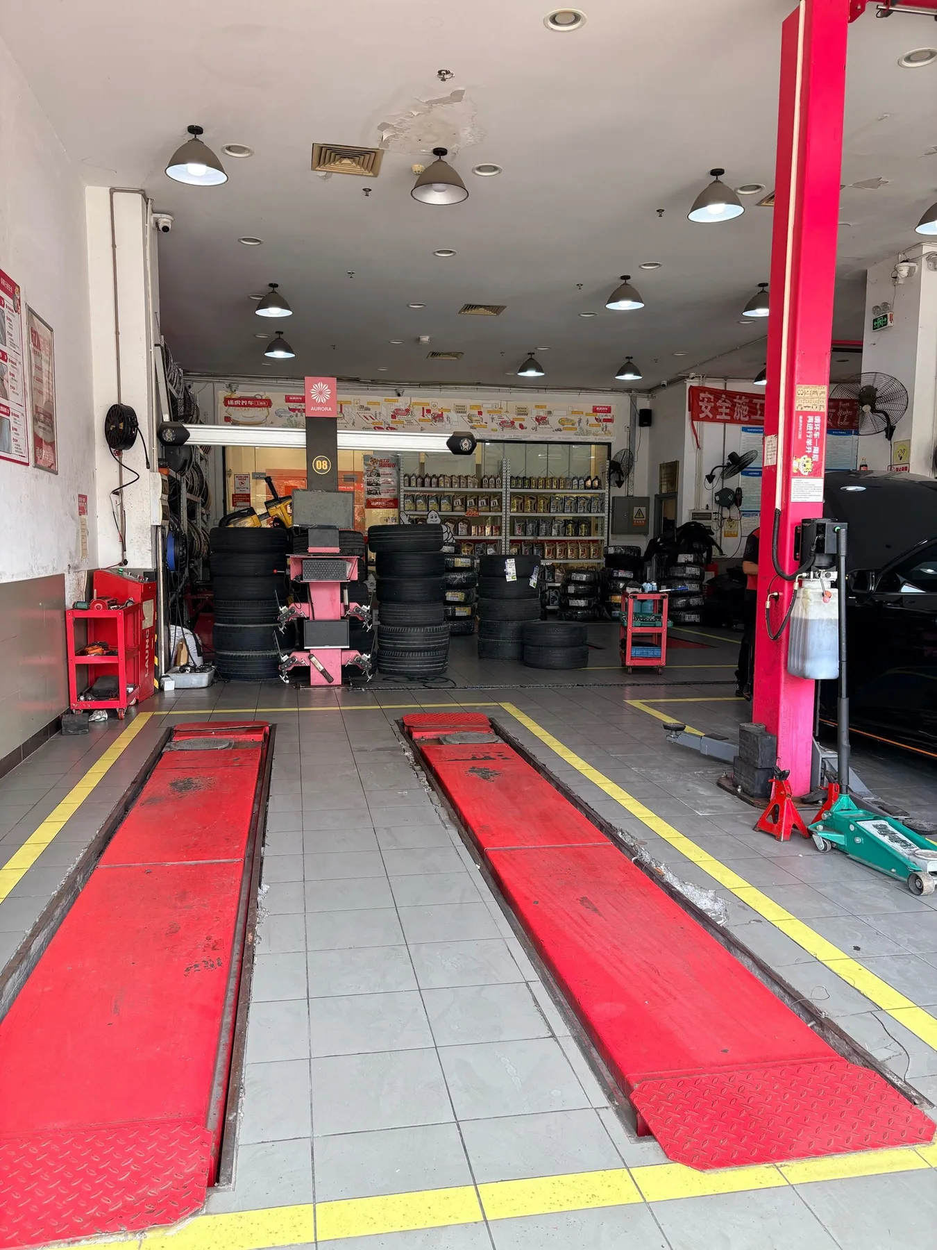 Photo 3 from Tuhu Car Care Factory Store (Foshan Sanshan Yijun Plaza)