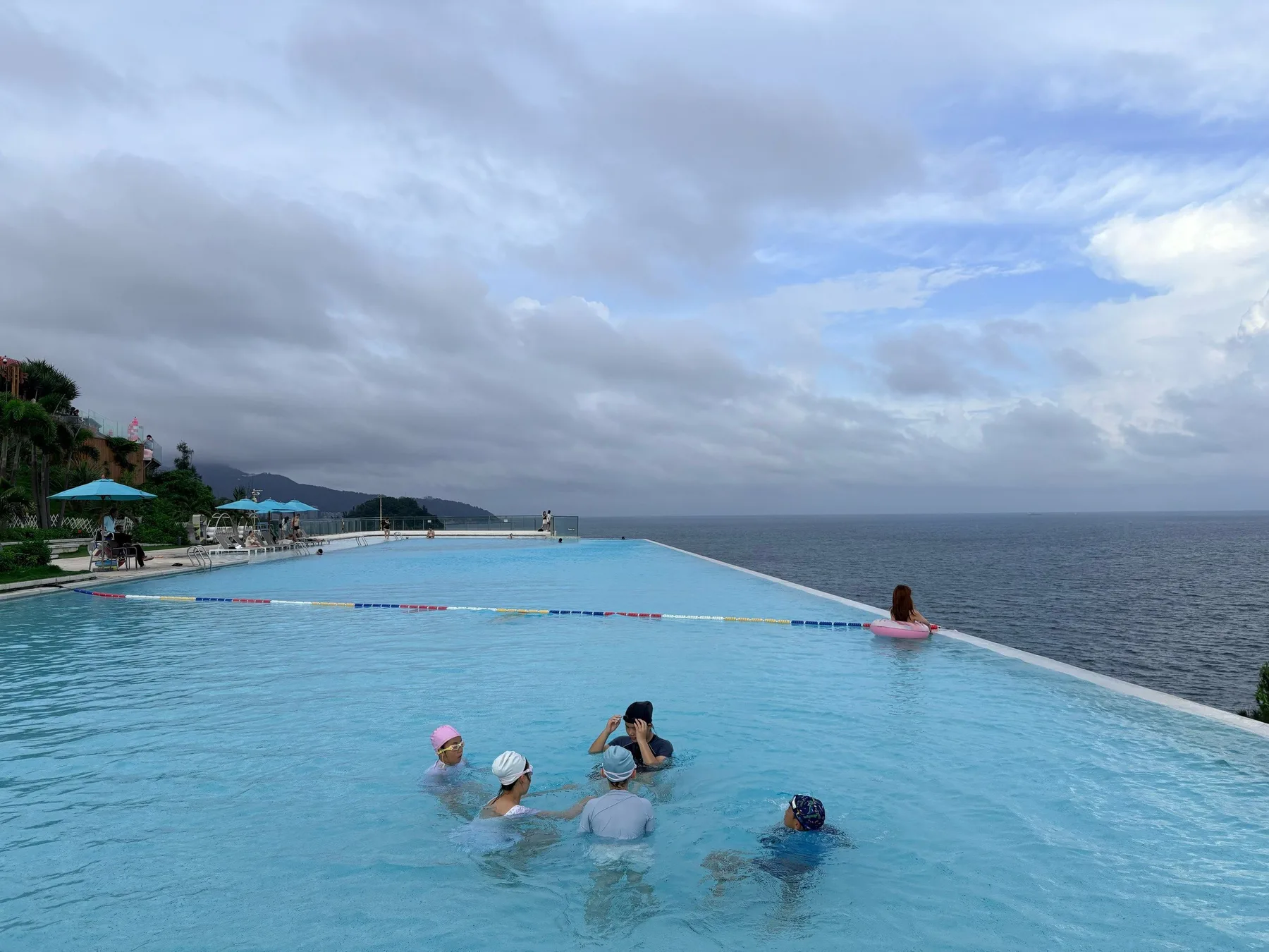 Photo 2 from Beiluo Secret Realm Mountain Park Cliff Pool