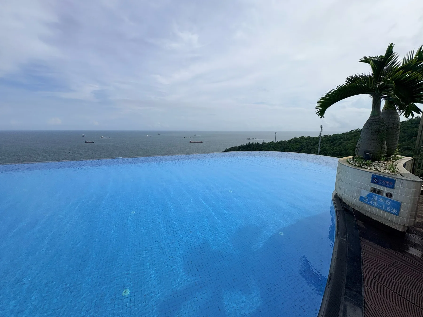 Photo 2 from Sky Pool