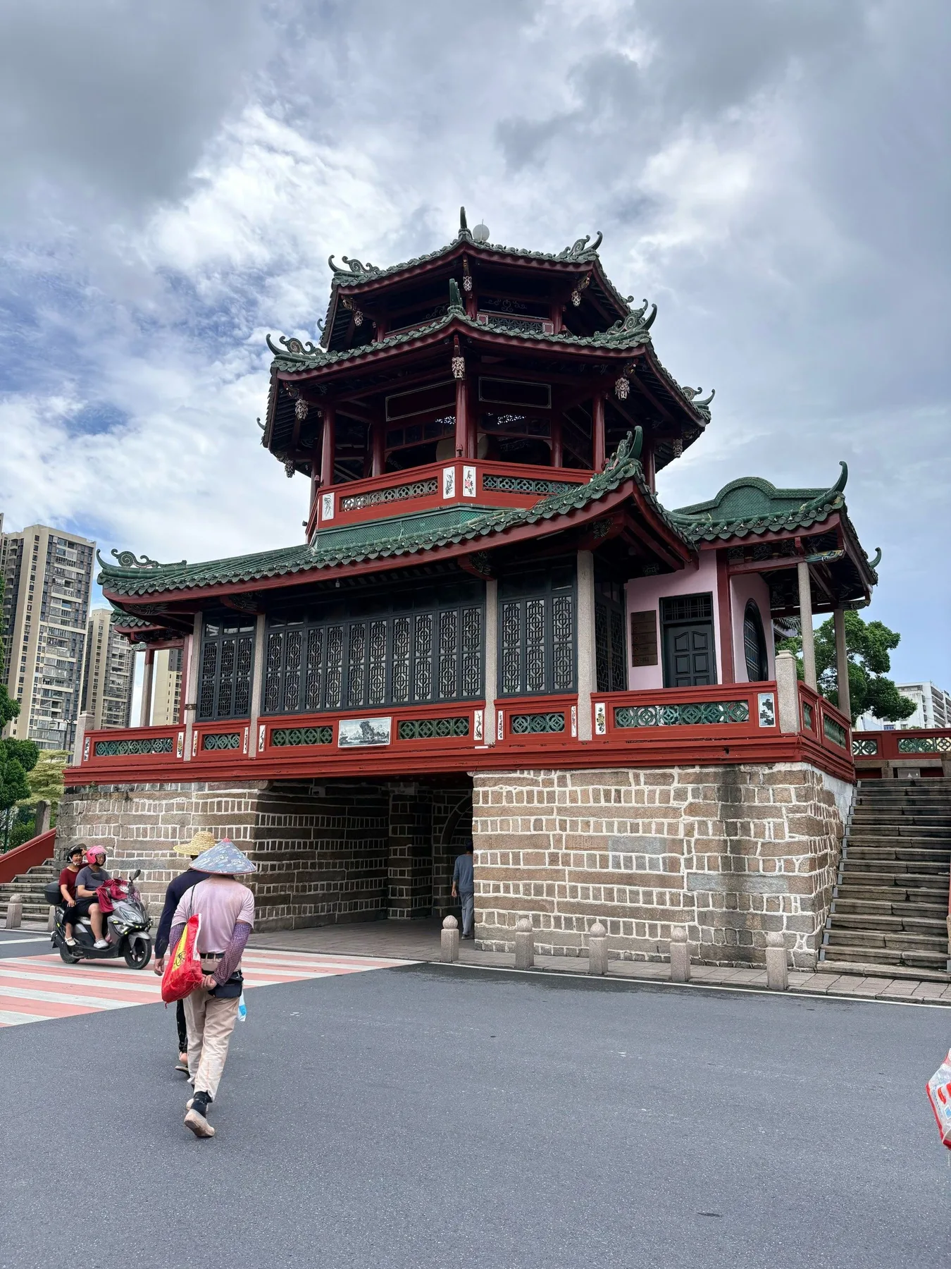 Photo 2 from Jinxian Gate